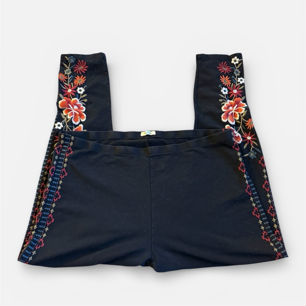 Johnny Was Embroidered Black Women's Leggings